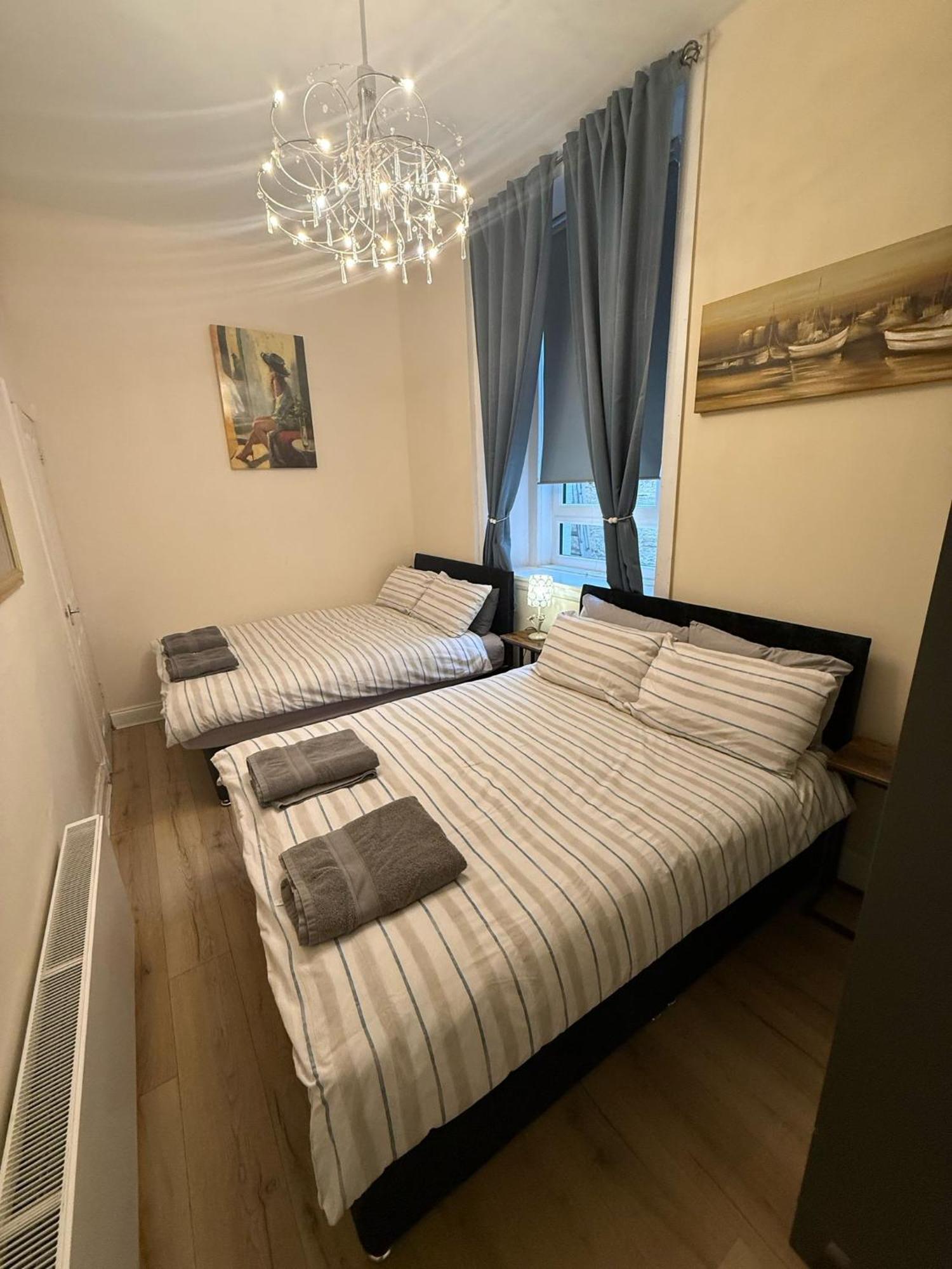 One Bedroom Flat In Old Town , Heart Of Flat Sleeps 6 * Edinburgh