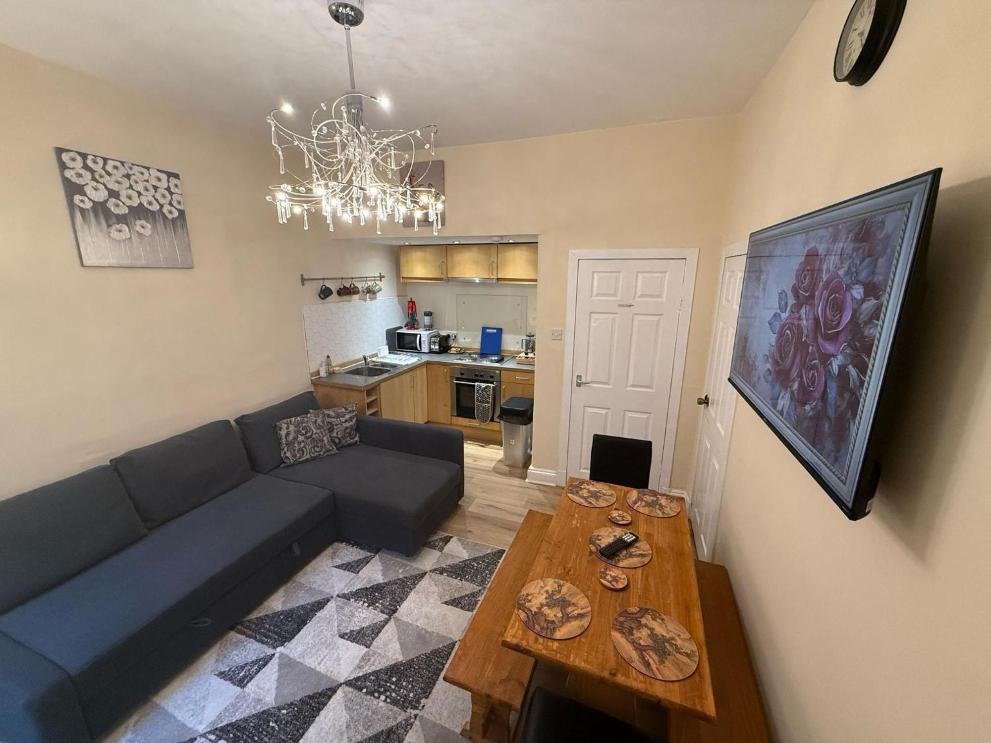 Apartment One Bedroom Flat In Old Town , Heart Of Flat Sleeps 6