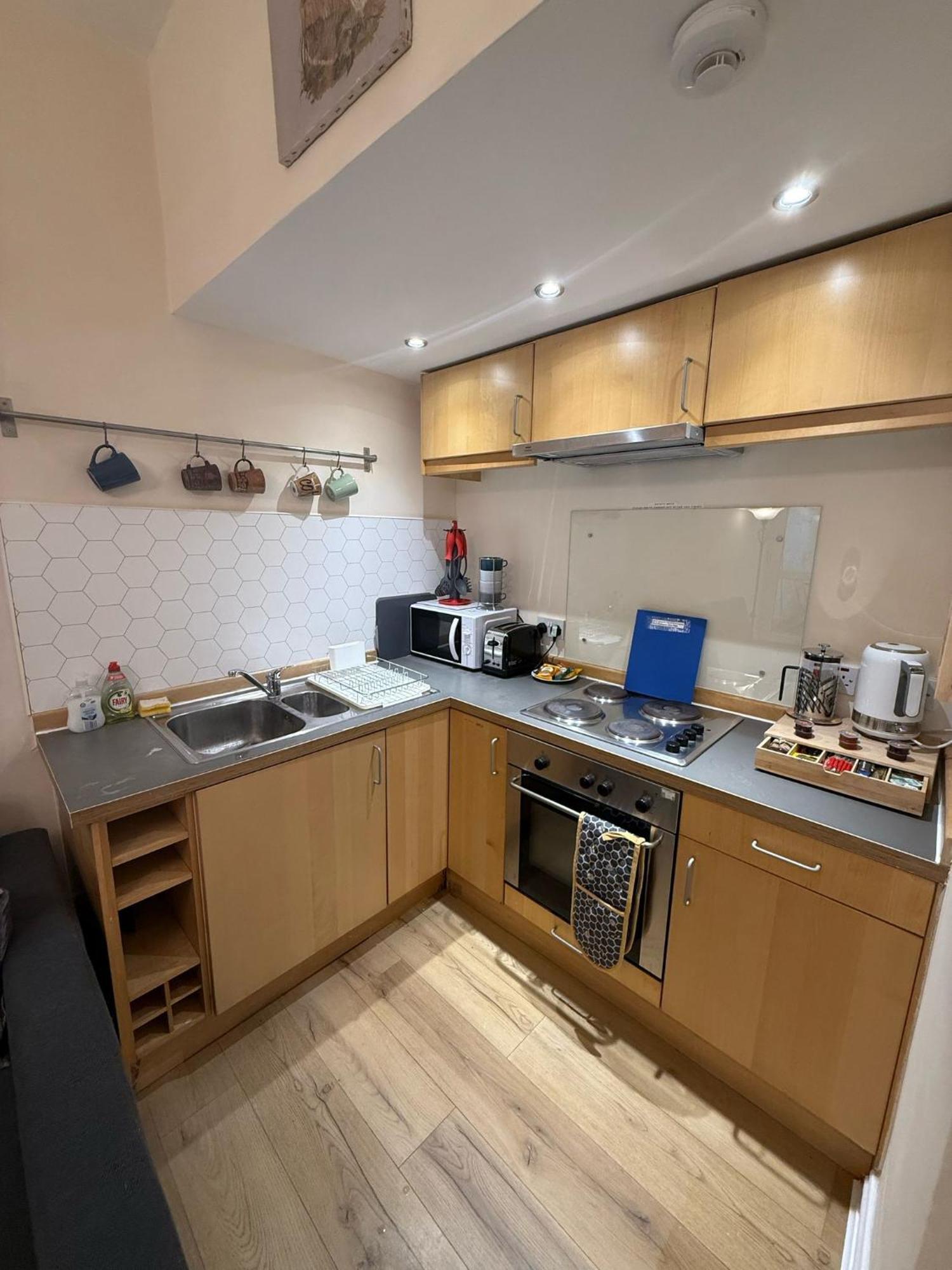 One Bedroom Flat In Old Town , Heart Of Flat Sleeps 6