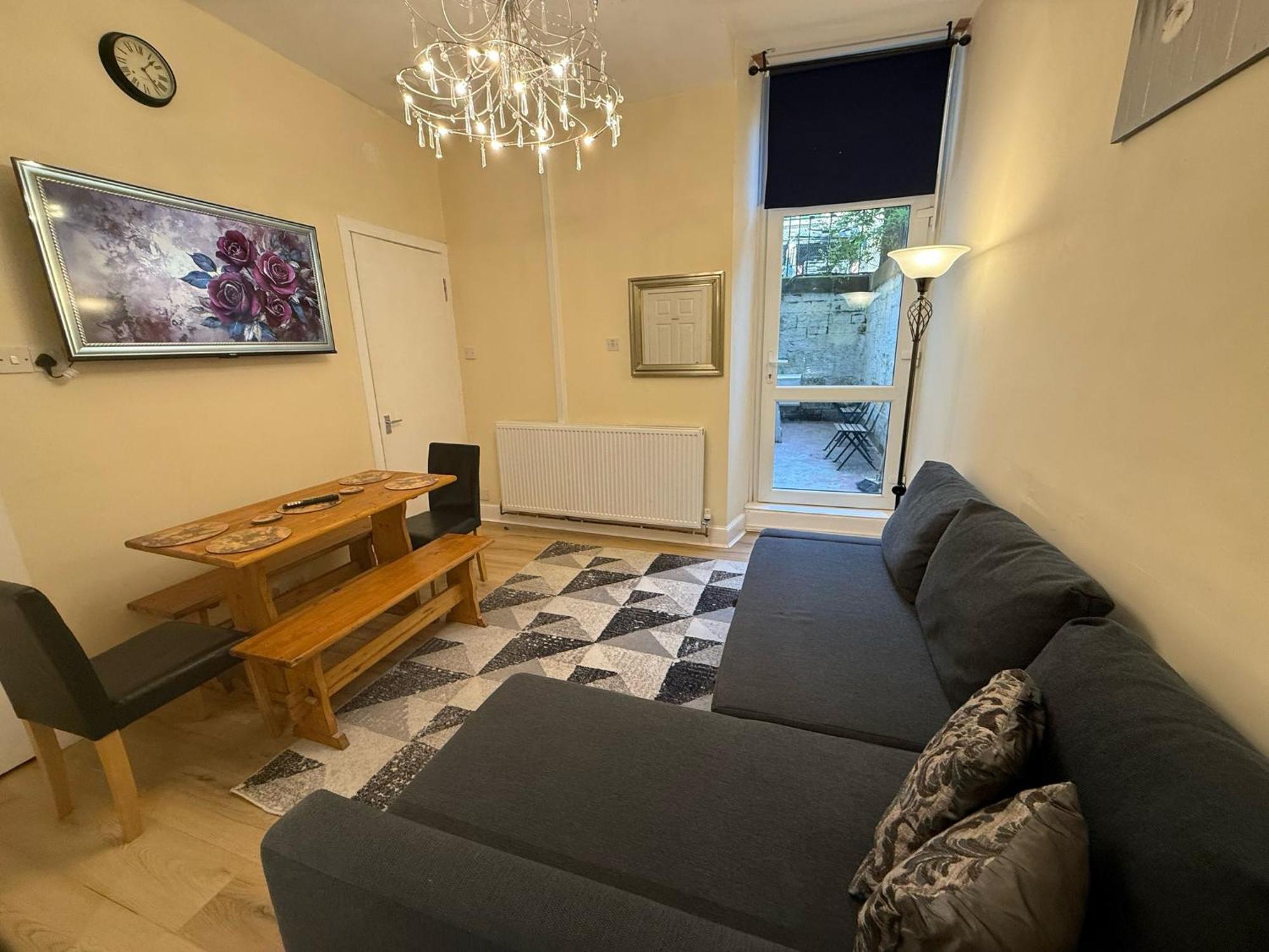 Apartment One Bedroom Flat In Old Town , Heart Of Flat Sleeps 6