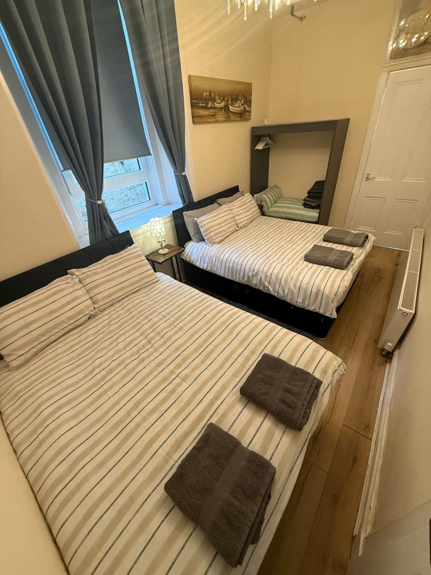 One Bedroom Flat In Old Town , Heart Of Flat Sleeps 6 * Edinburgh