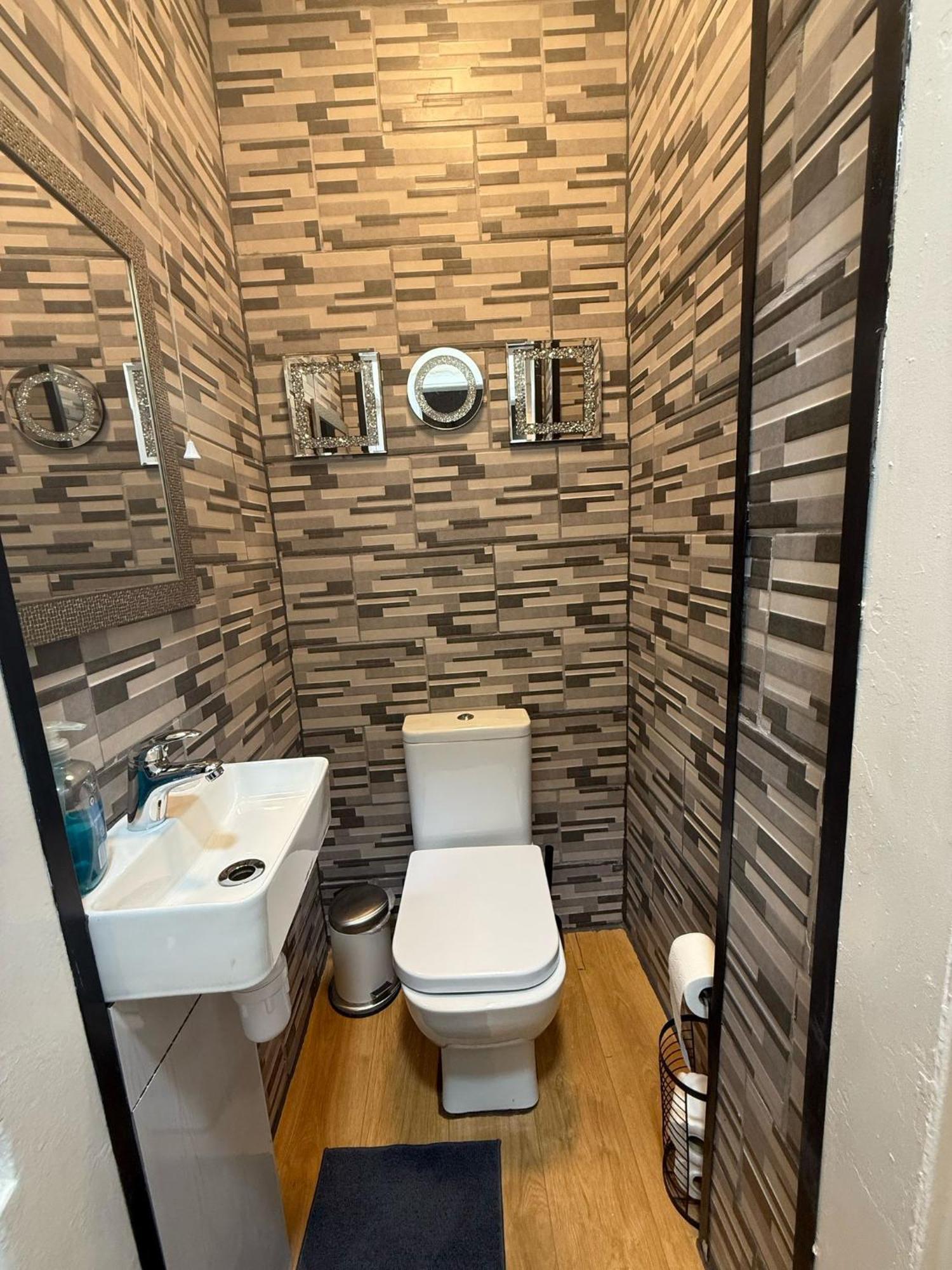 One Bedroom Flat In Old Town , Heart Of Flat Sleeps 6