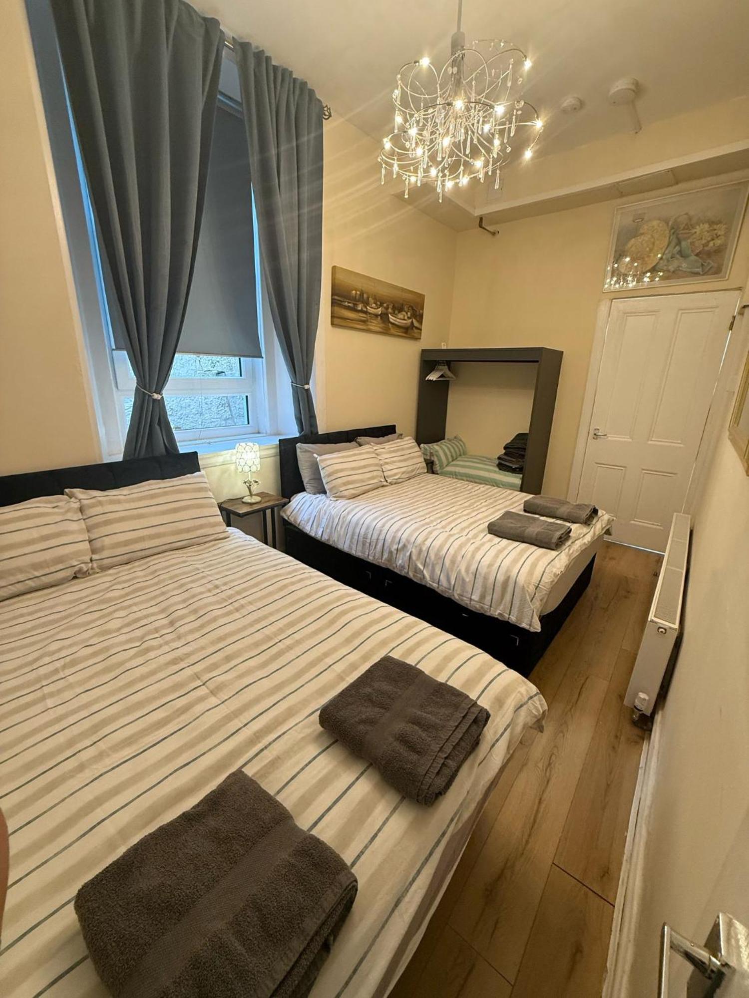 Apartment One Bedroom Flat In Old Town , Heart Of Flat Sleeps 6 Edinburgh