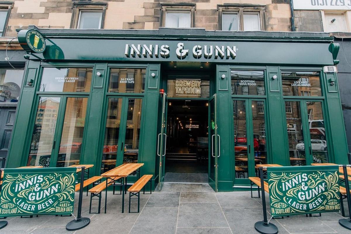 One Bedroom Flat In Old Town , Heart Of Flat Sleeps 6 * Edinburgh